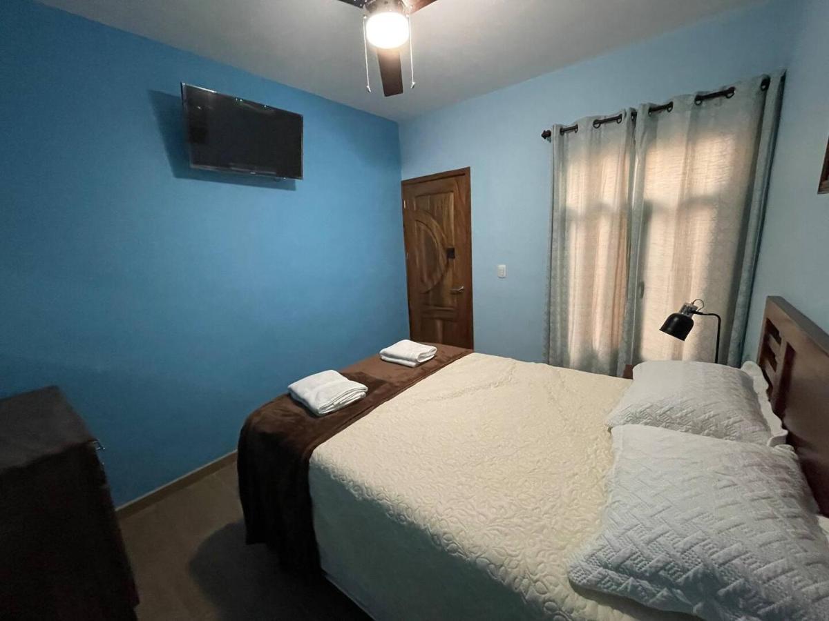 Villas Marco Polo Panajachel Bagian luar foto