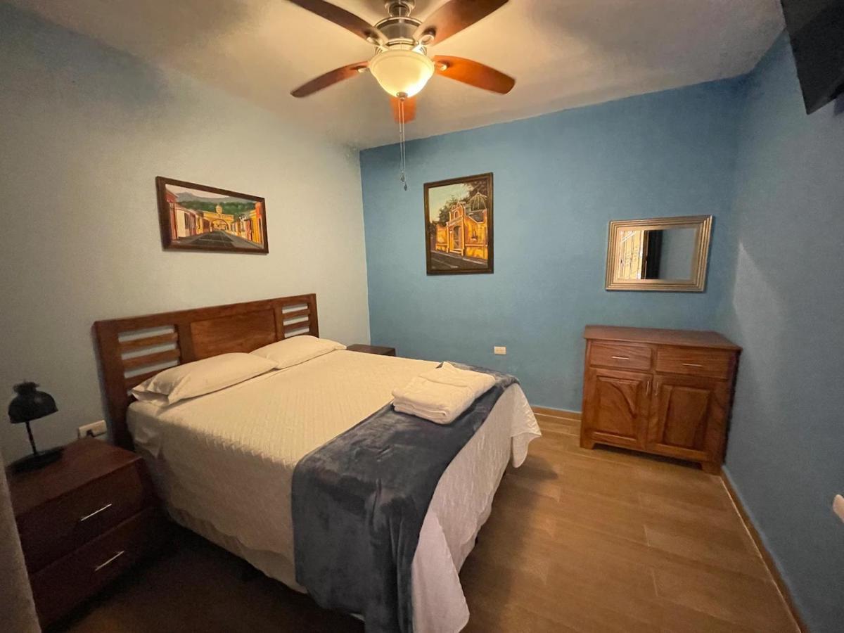 Villas Marco Polo Panajachel Bagian luar foto
