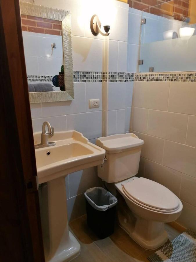 Villas Marco Polo Panajachel Bagian luar foto