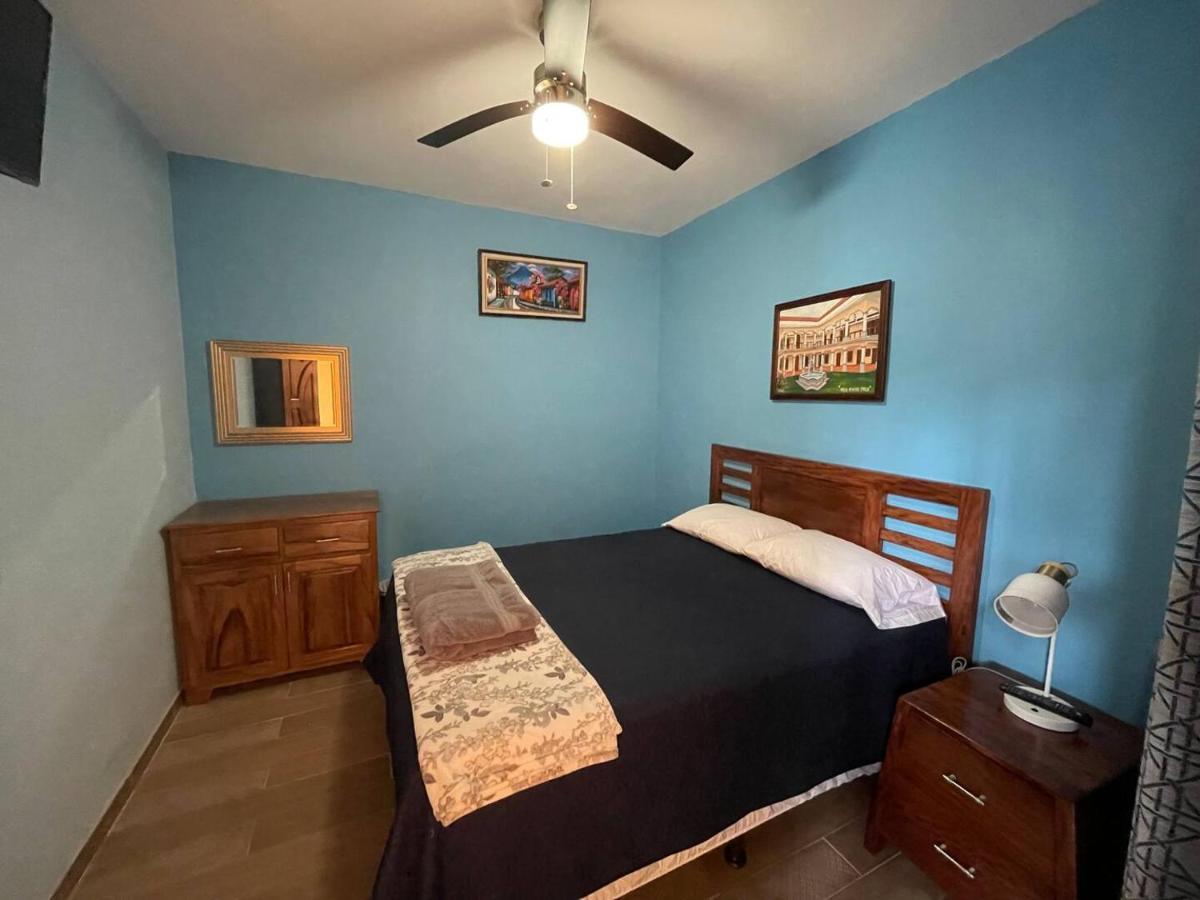 Villas Marco Polo Panajachel Bagian luar foto